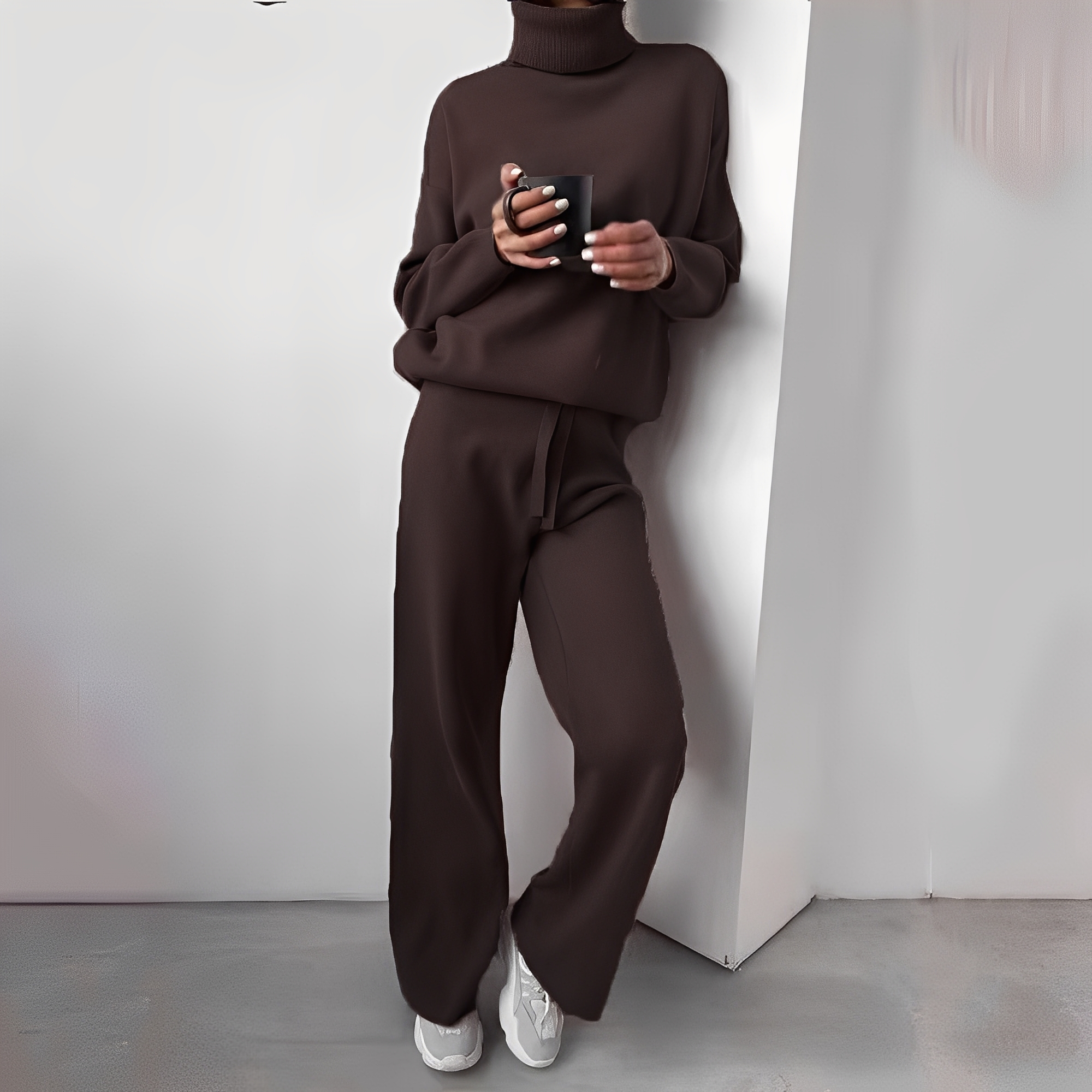 Kimberlee női garbós otthoni öltözet – puha és kényelmes kétdarabos szett modern szabással