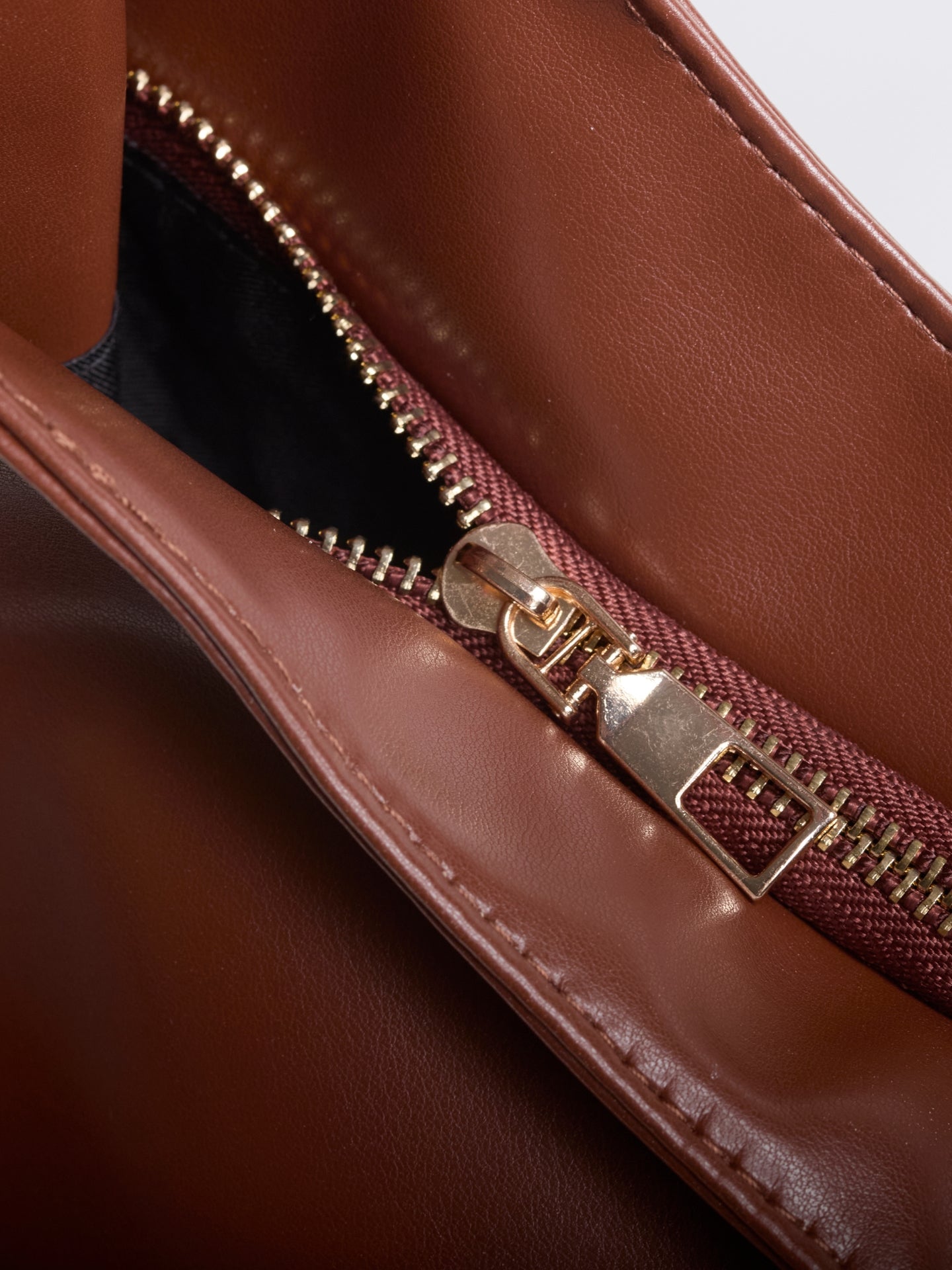 Luciana Sac Femme Épaule Vegan – Hobo Minimaliste Élégant & Spacieux 13"