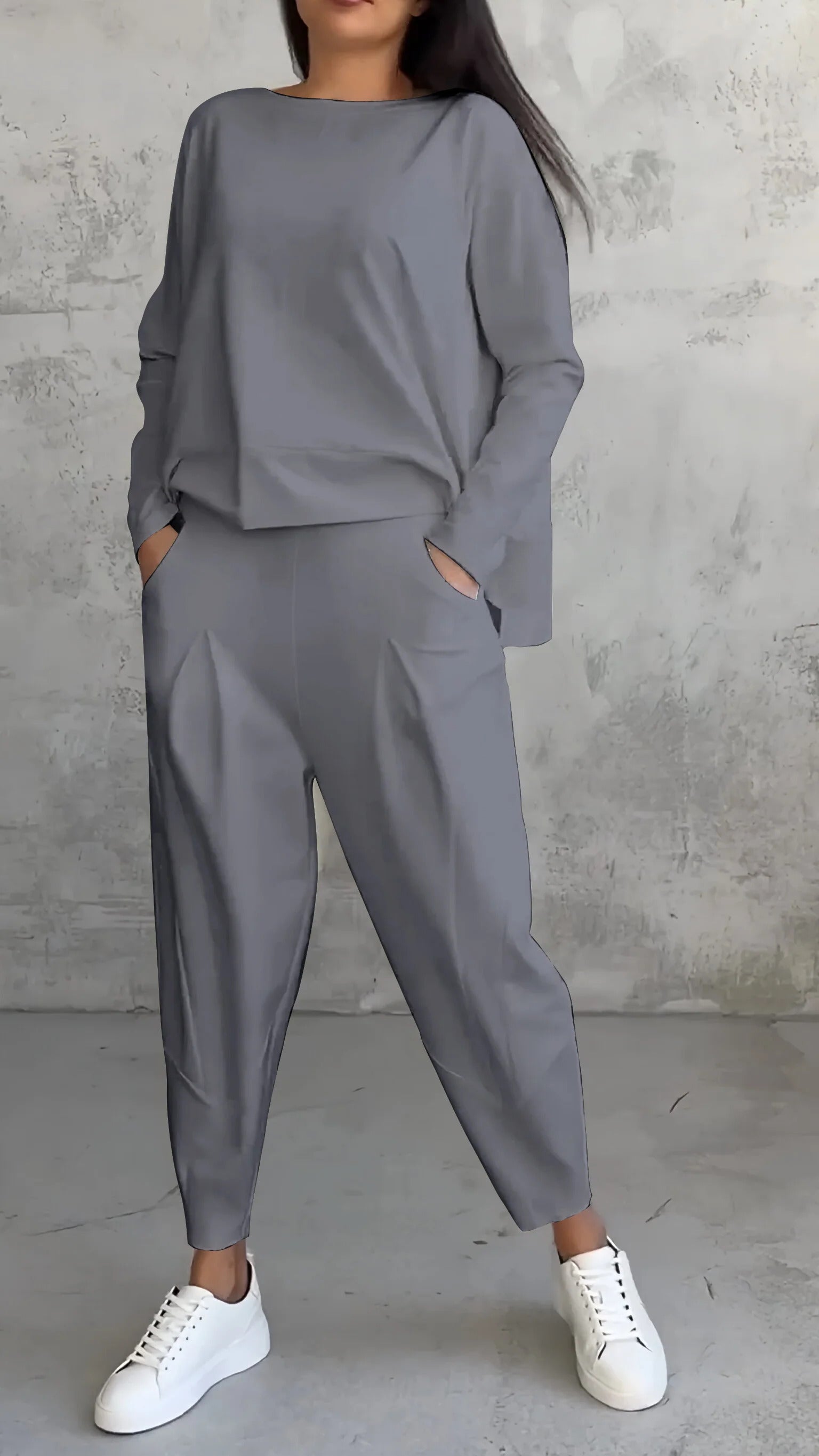 Completo da donna Emilie - Completo girocollo in spandex comodo ed elegante con stile moderno