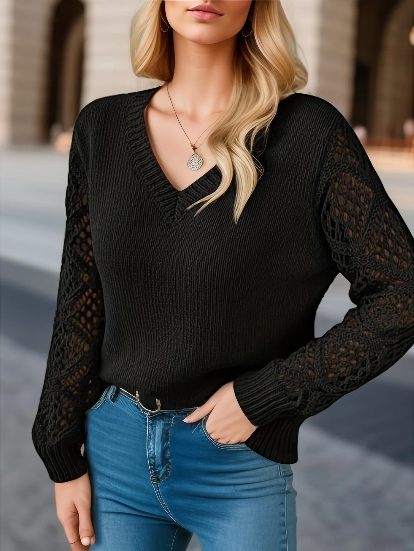 Danny Pull Femme – Léger, Manches Crochetées et Col en V pour un Look Élégant
