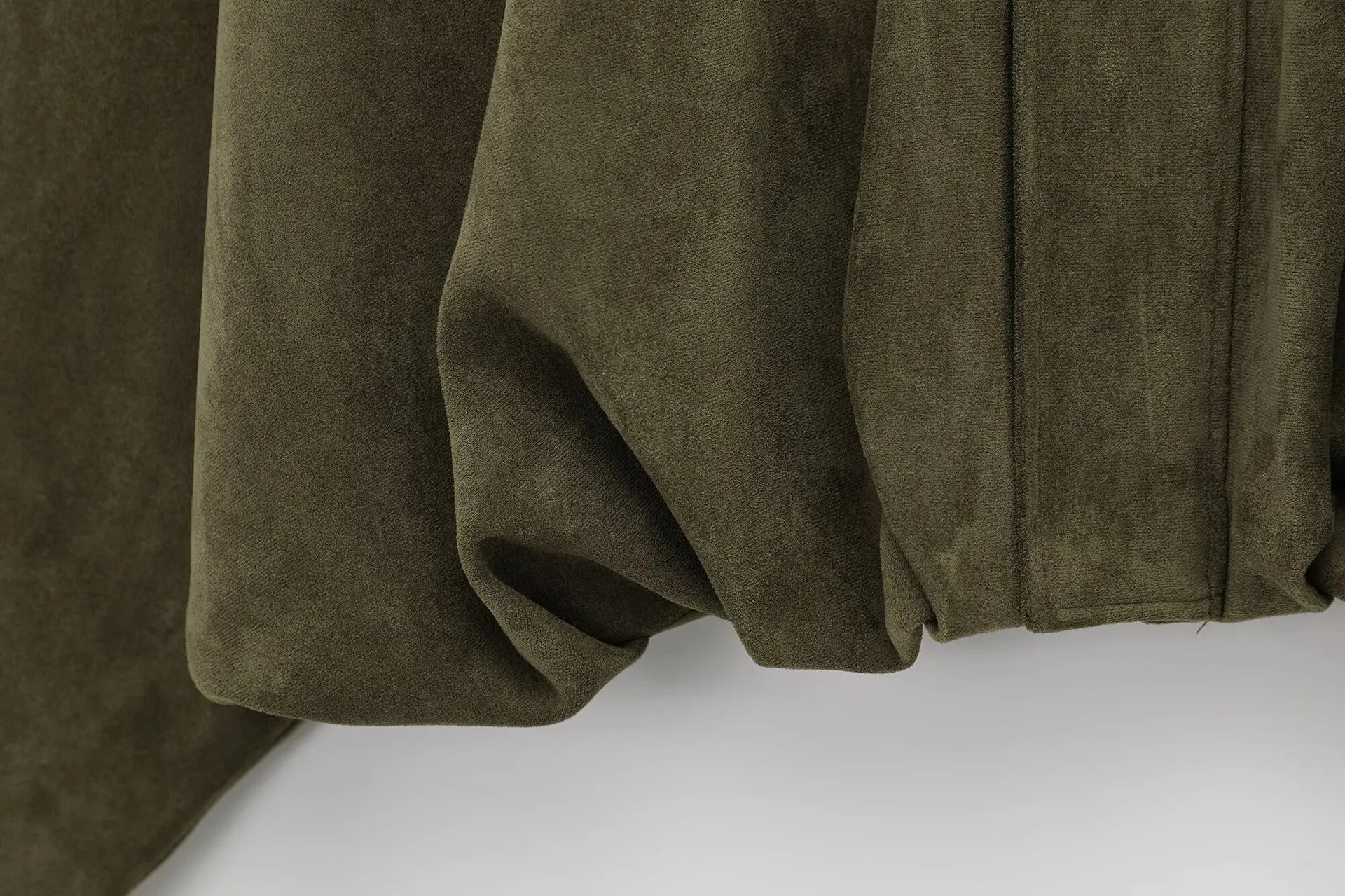 Isla Veste Femme en Daim – Blouson Oversize Élégant avec Coupe Moderne & Confort Doux