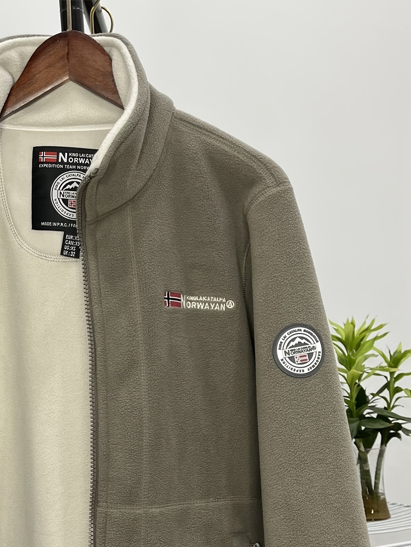 Julius Veste Polaire Outdoor Homme – Douce, Chaude & Légère avec Col Protecteur