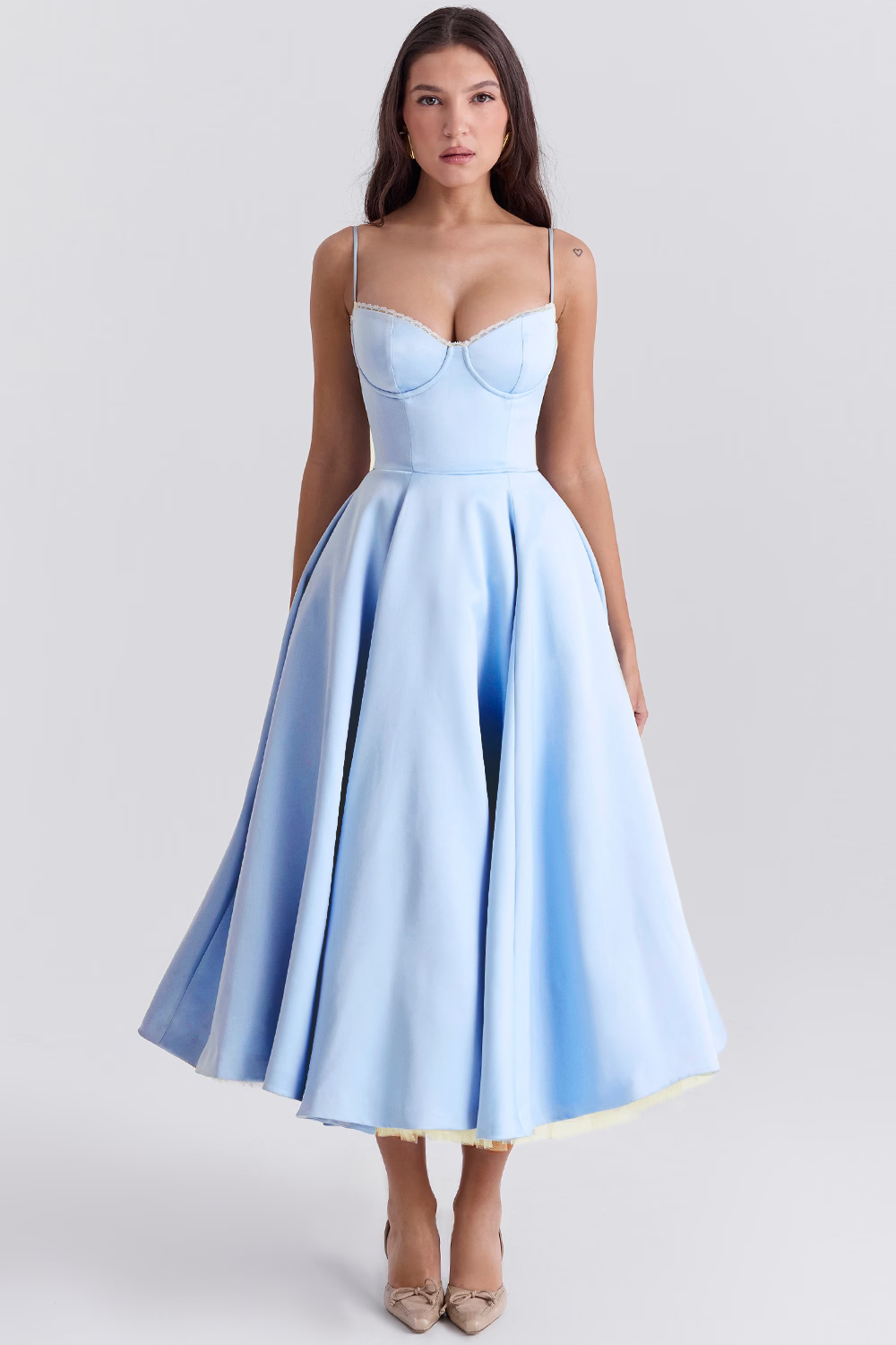 Abito midi da donna Dawn - Elegante abito in tulle con spalline regolabili e vestibilità comoda 
