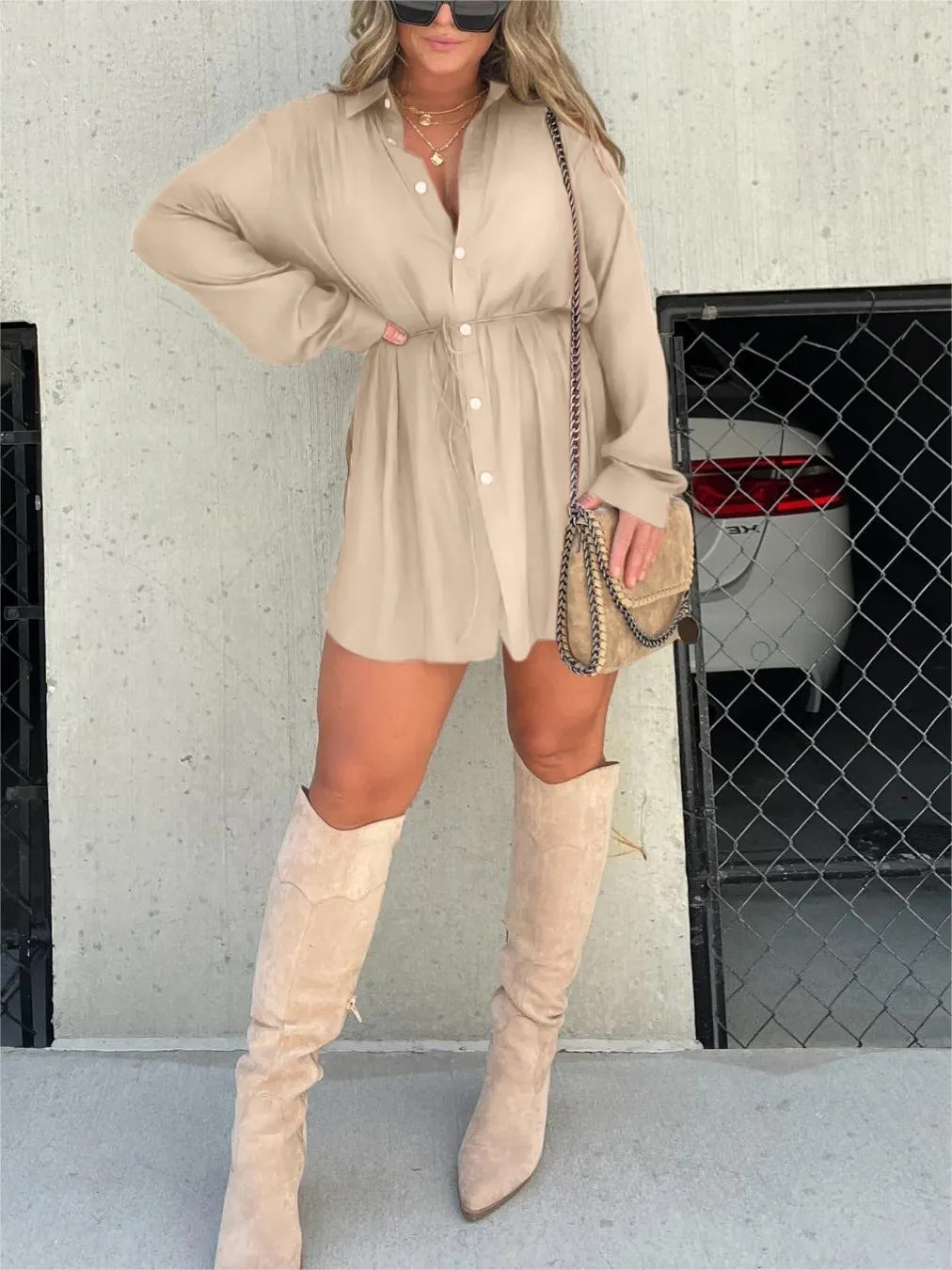 Abito tuta da donna Tamara - Elegante con pantaloncini incorporati e cintura in vita