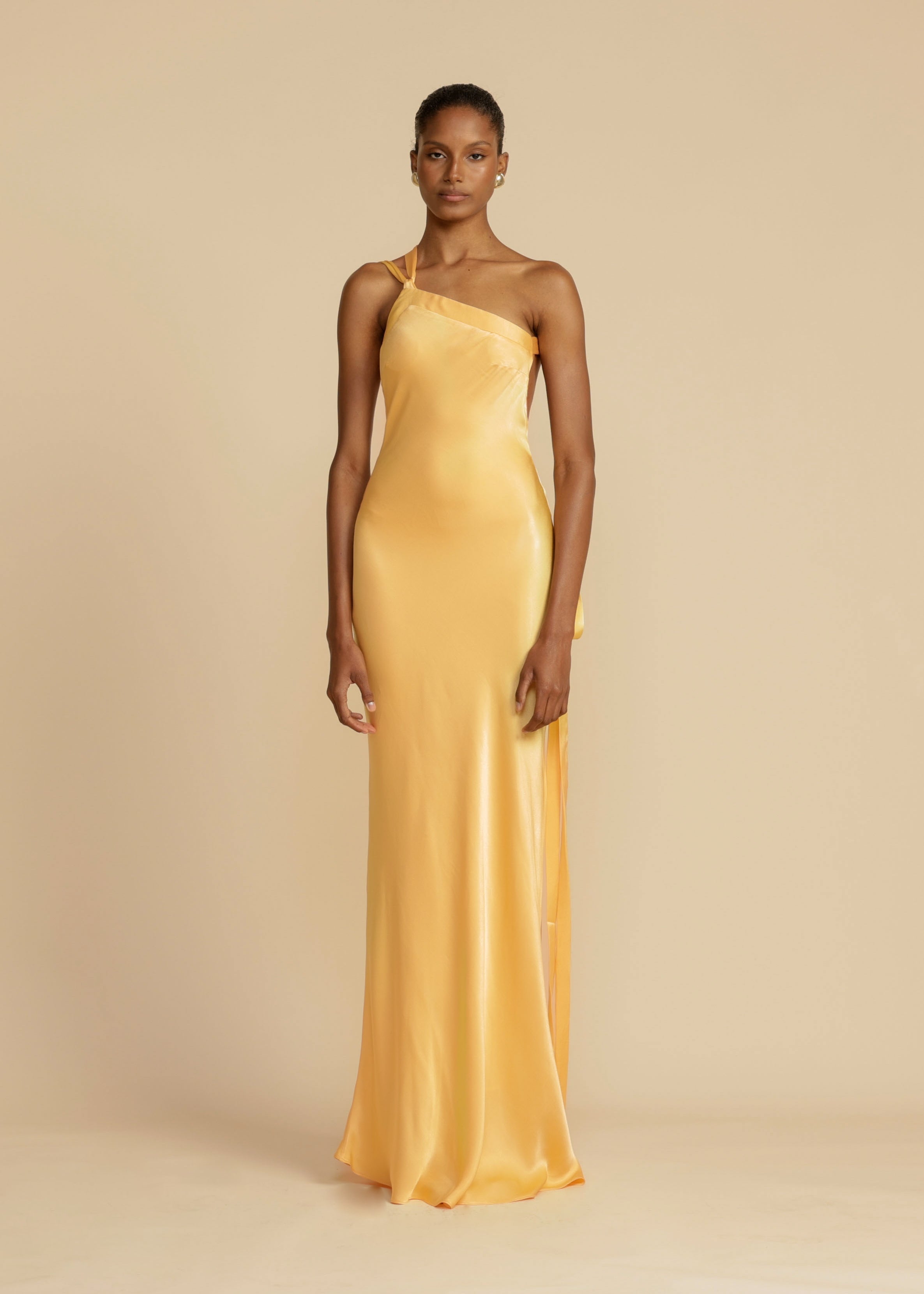 Elena Robe Longue Femme – Robe de Soirée en Satin de Soie avec Dos Nu & Encolure Asymétrique