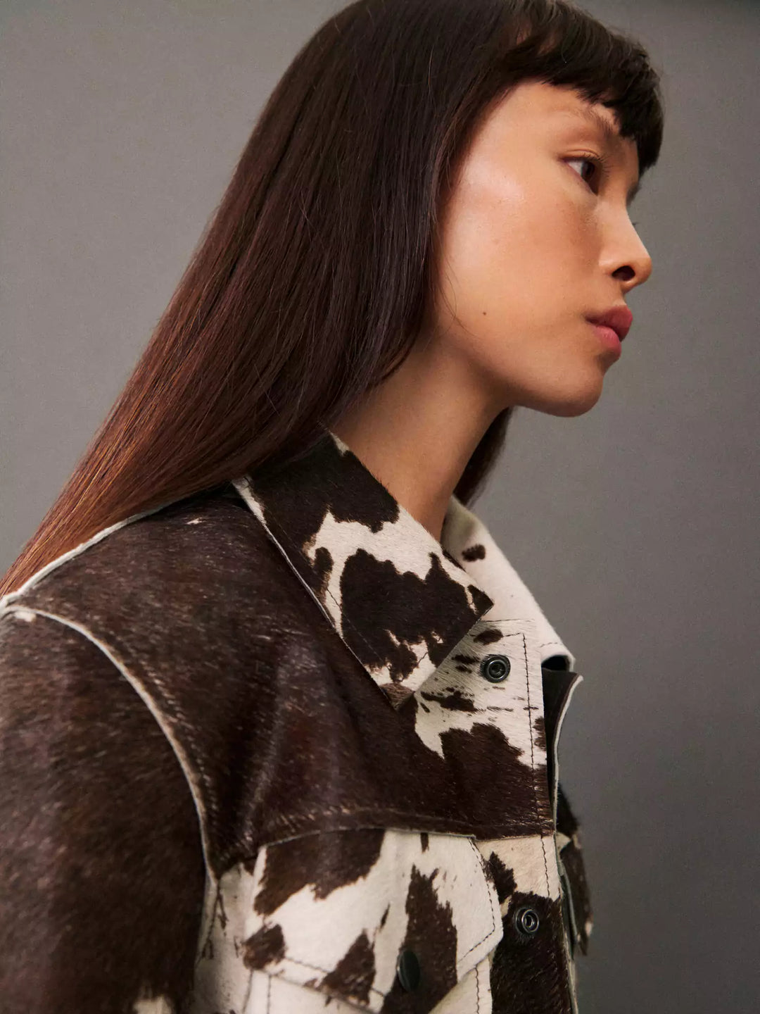 Giacca Claudia Cow Print: audace, trendy e originale per un look unico