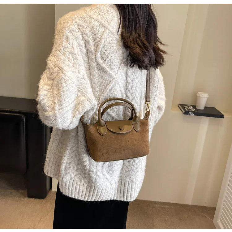 Gemma Sac à Main Femme – Sac Similicuir Compact avec Bandoulière Réglable & Détails Dorés