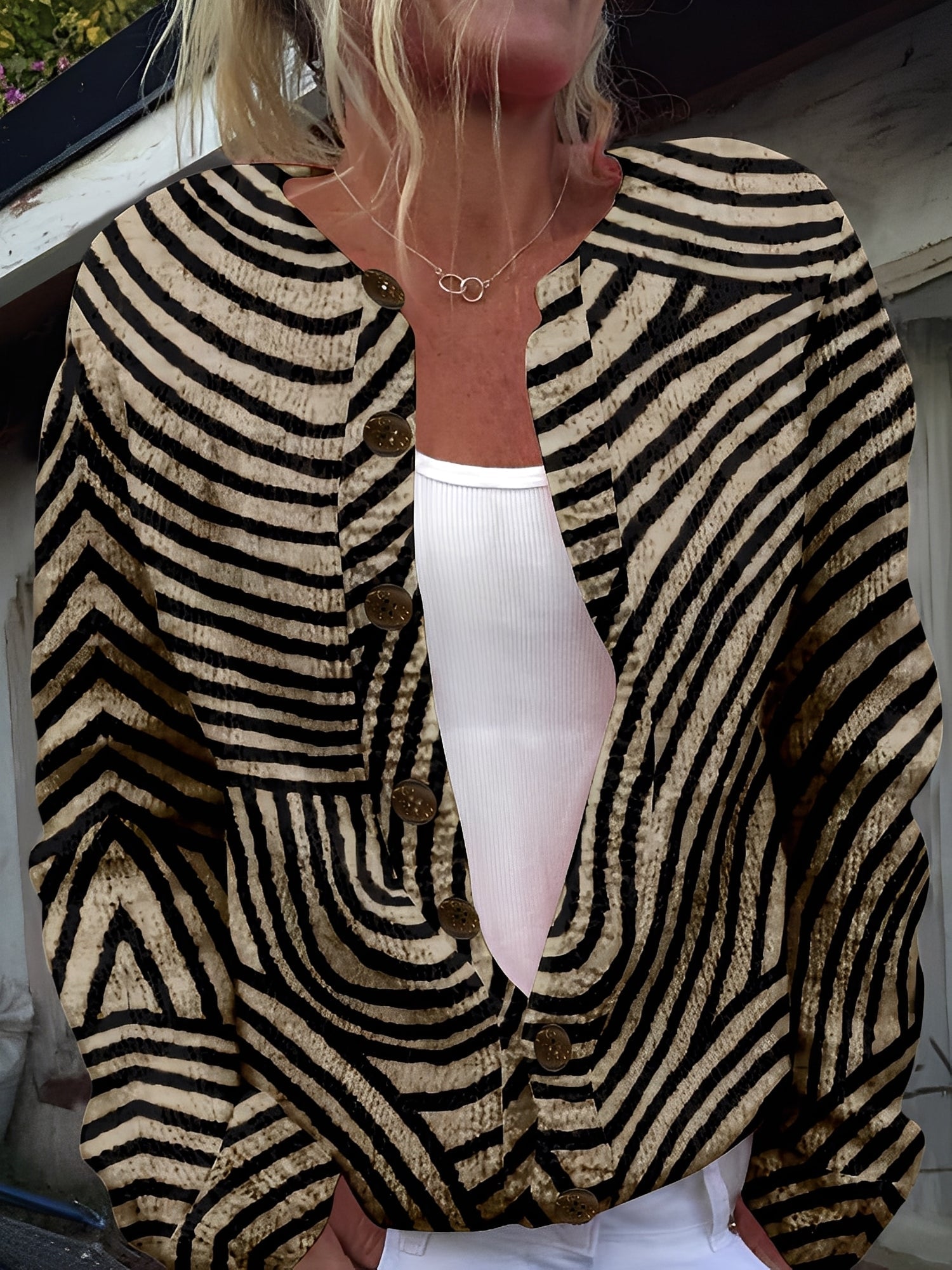 Ember – Cardigan Femme à Boutons – Maille Légère et Douce au Design Classique et Élégant