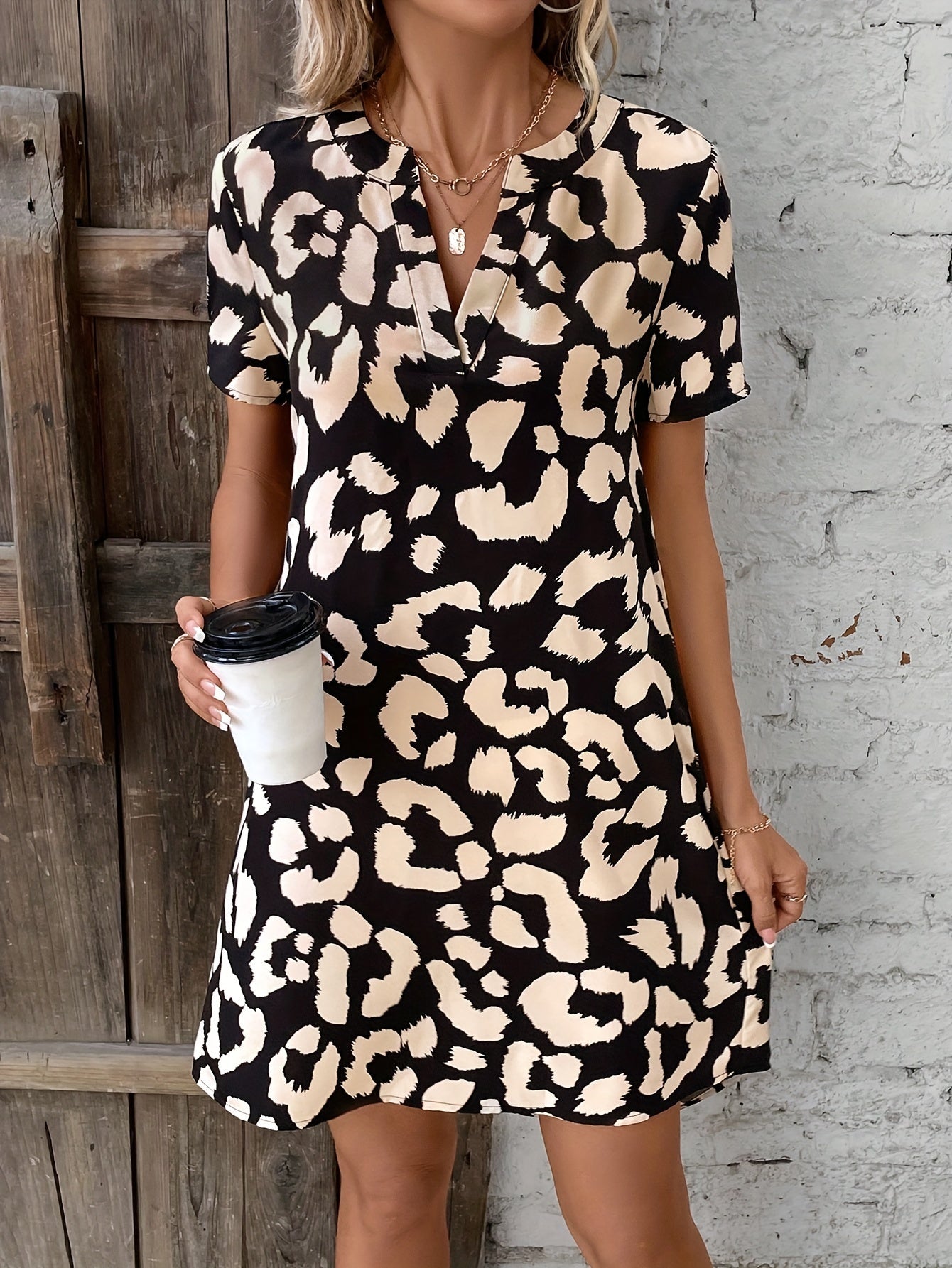 Abito estivo da donna Jayla - Abito midi in poliestere leggero con un look estivo colorato