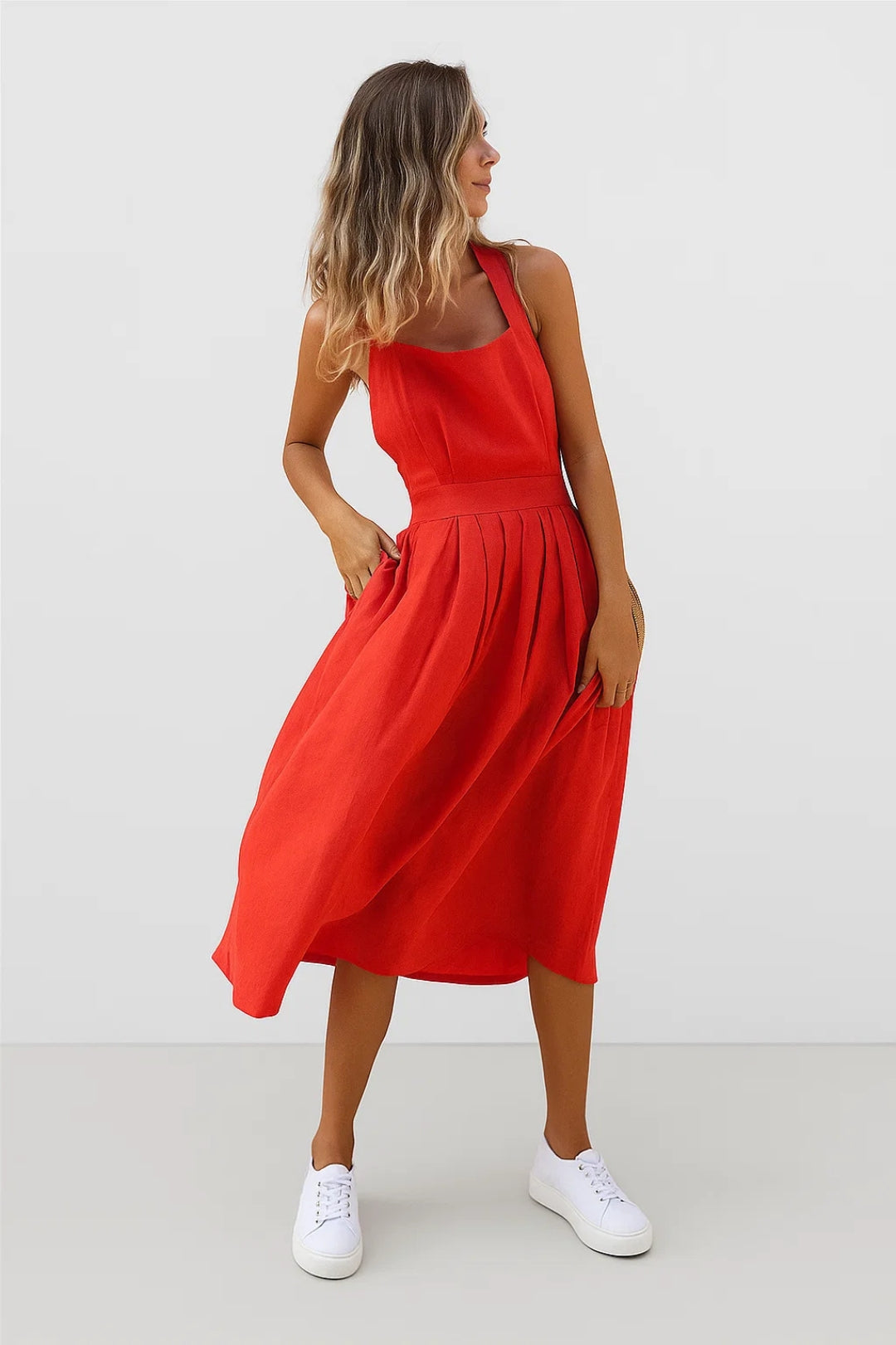 Abito in lino Chana – Elegante abito senza schienale in lino leggero e arioso