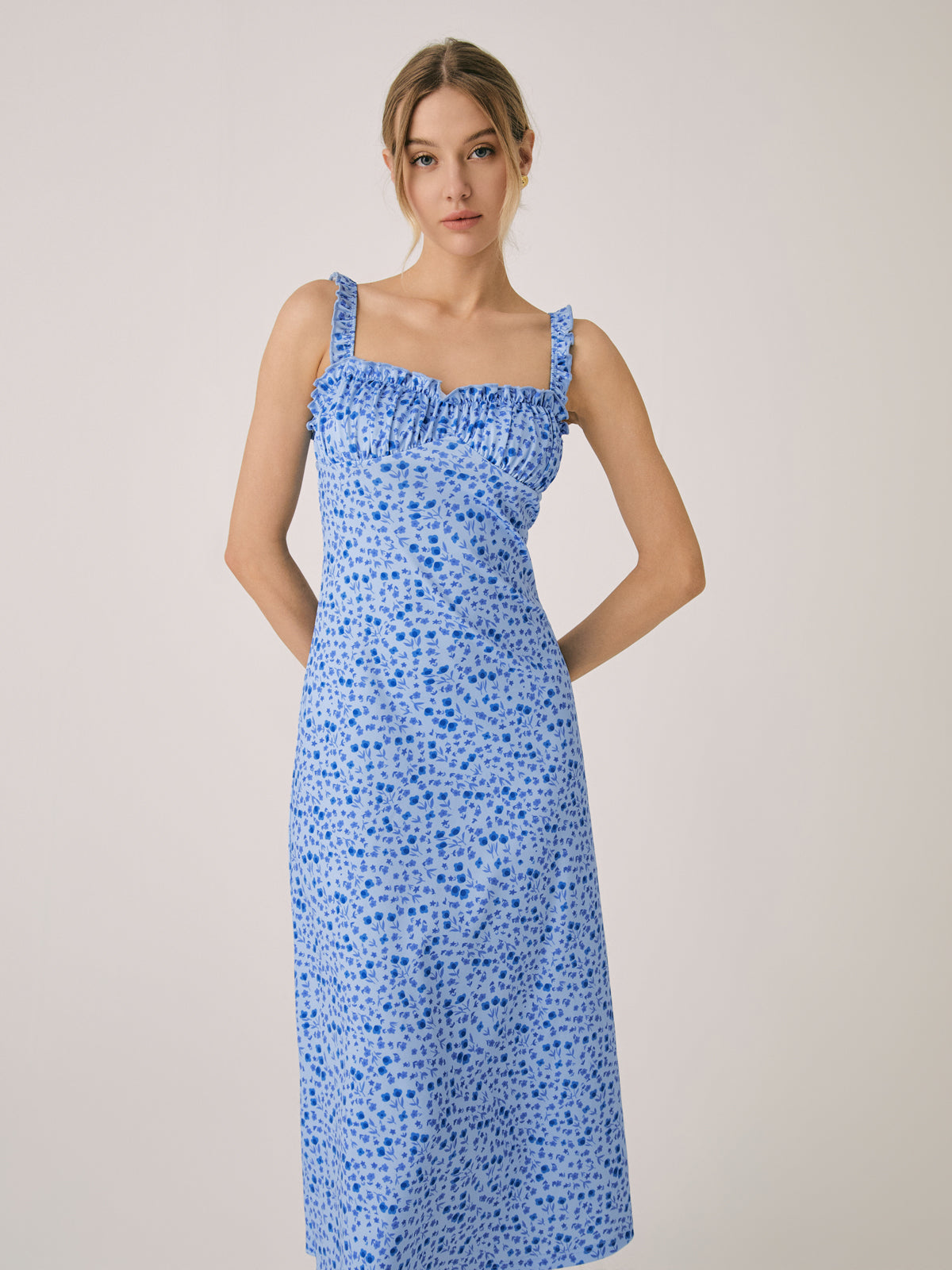 Abito bohémien da donna Chloe - Abito midi da festa con stampa floreale e spalline sottili 