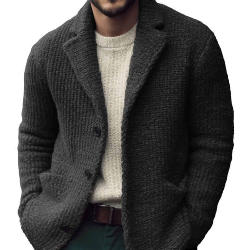 Cardigan da uomo Derek: maglia morbida, vestibilità regolare e chiusura con bottoni alla moda