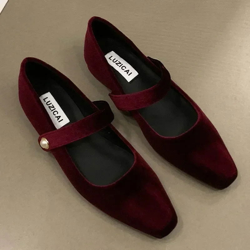 Ballerine da donna Amélie – Eleganti scarpe con cinturino in perle e punta a punta chic