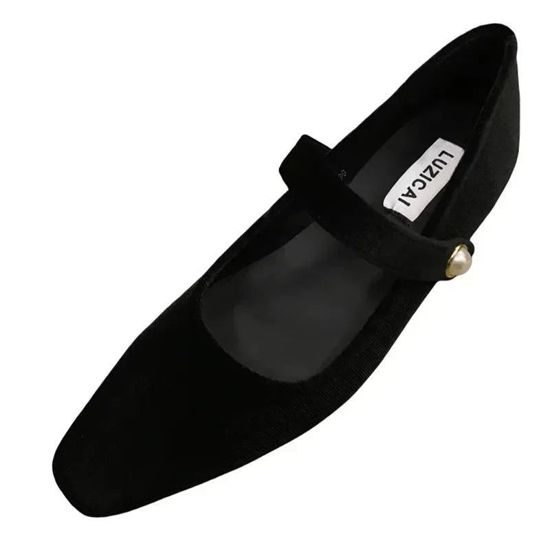 Ballerine da donna Amélie – Eleganti scarpe con cinturino in perle e punta a punta chic