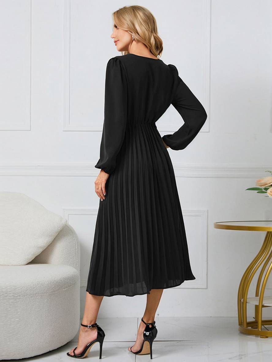 Abito da donna Shiela - Abito lungo a trapezio plissettato con cintura ed eleganti maniche lunghe