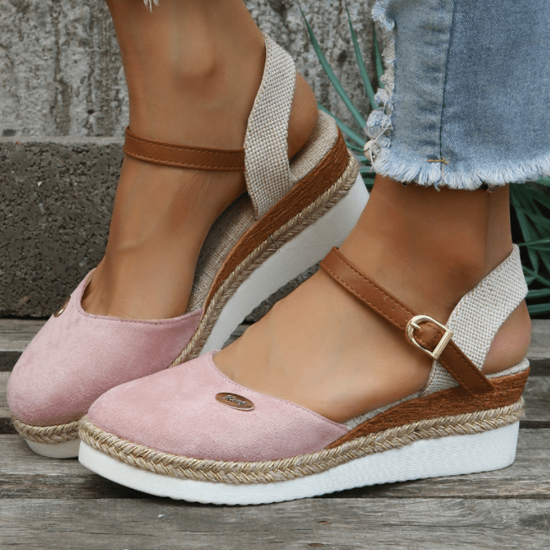 Sandali da donna Carina - Eleganti zeppe con chiusura regolabile con fibbia e stile bohémien