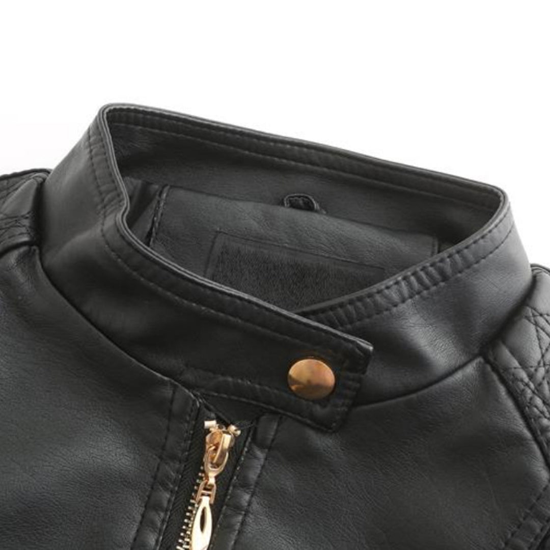 Janiyah Veste Femme en Cuir – Col Montant Chic, Fermetures Éclair & Style Moderne Élégant