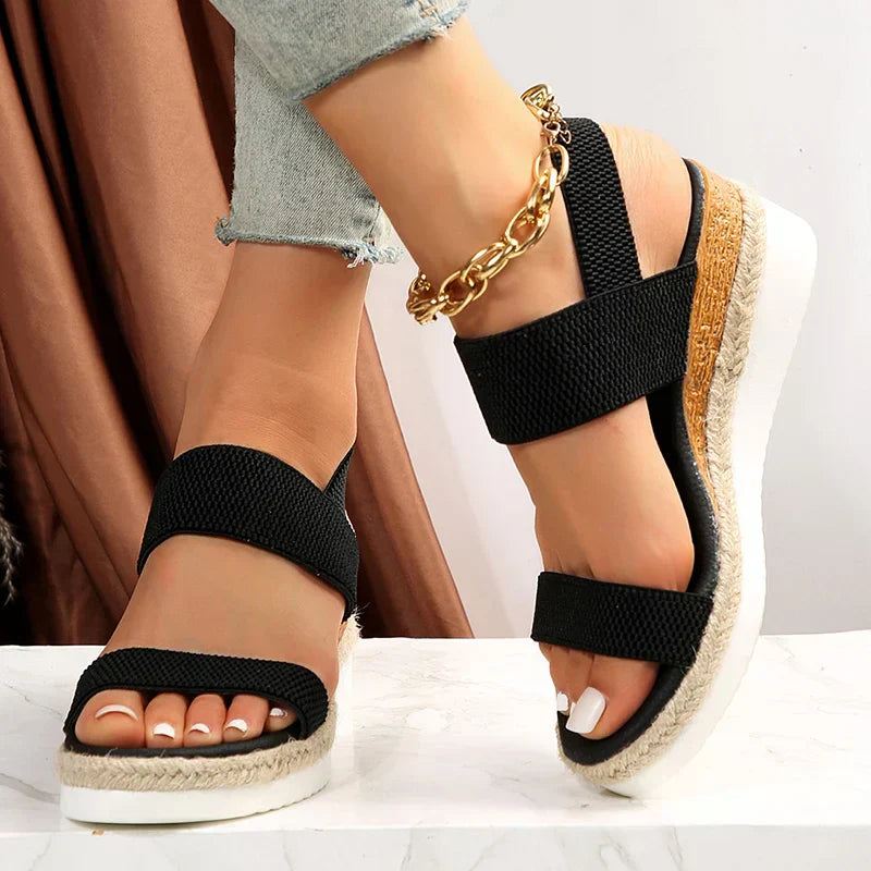 Sandali con plateau da donna Anna - Cinturini elastici e comodi sandali estivi con un look elegante