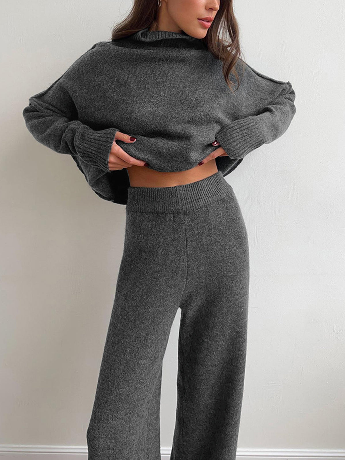 Amy Ensemble Loungewear Femme en Maille – Tenue Douce avec Col Roulé & Pantalon Ample