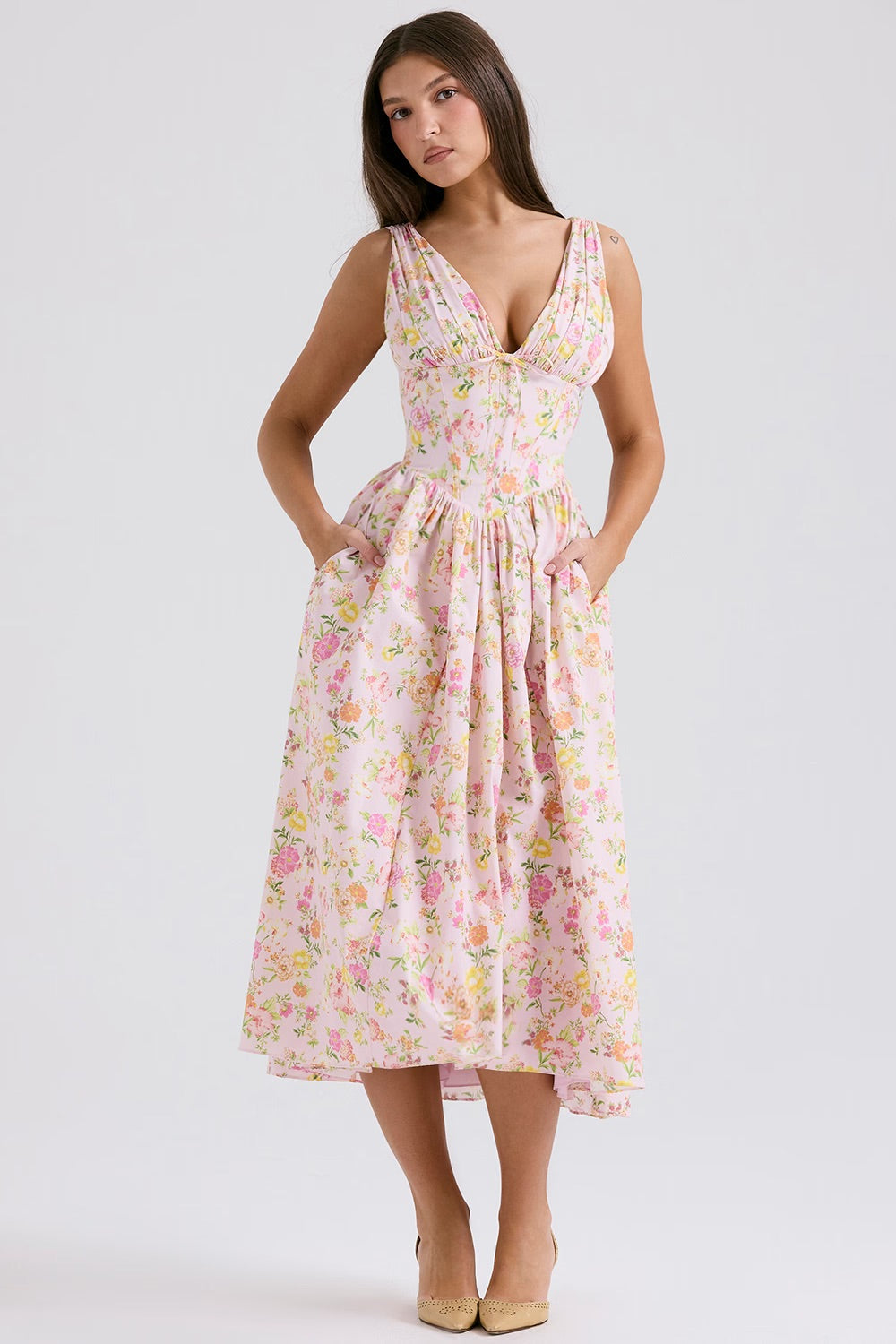 Abito estivo da donna Mika – Elegante abito floreale con vestibilità aderente e pratiche tasche