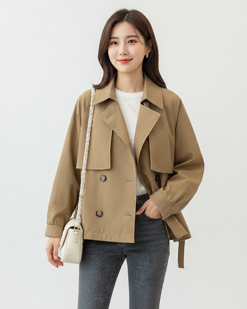 Charlotte Trench Court Femme – Ελαφρύ Ανοιξιάτικο Μπουφάν με Στενή Γραμμή & Γιακά με Ανάποδη Λεπτομέρεια