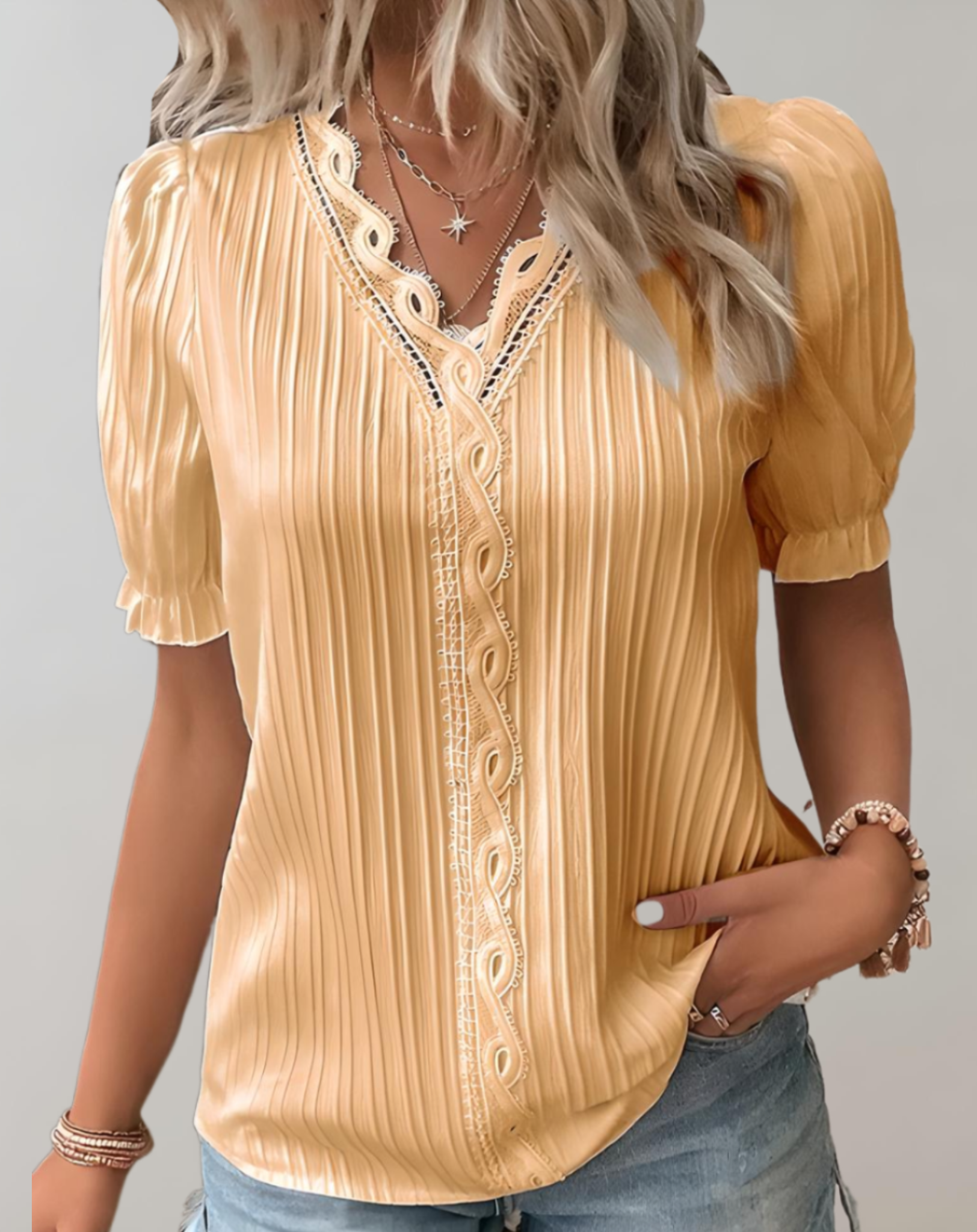 Kehlani Blouse Femme – Blouse Plissée Chic avec Détails Subtils & Style Décontracté Élégant