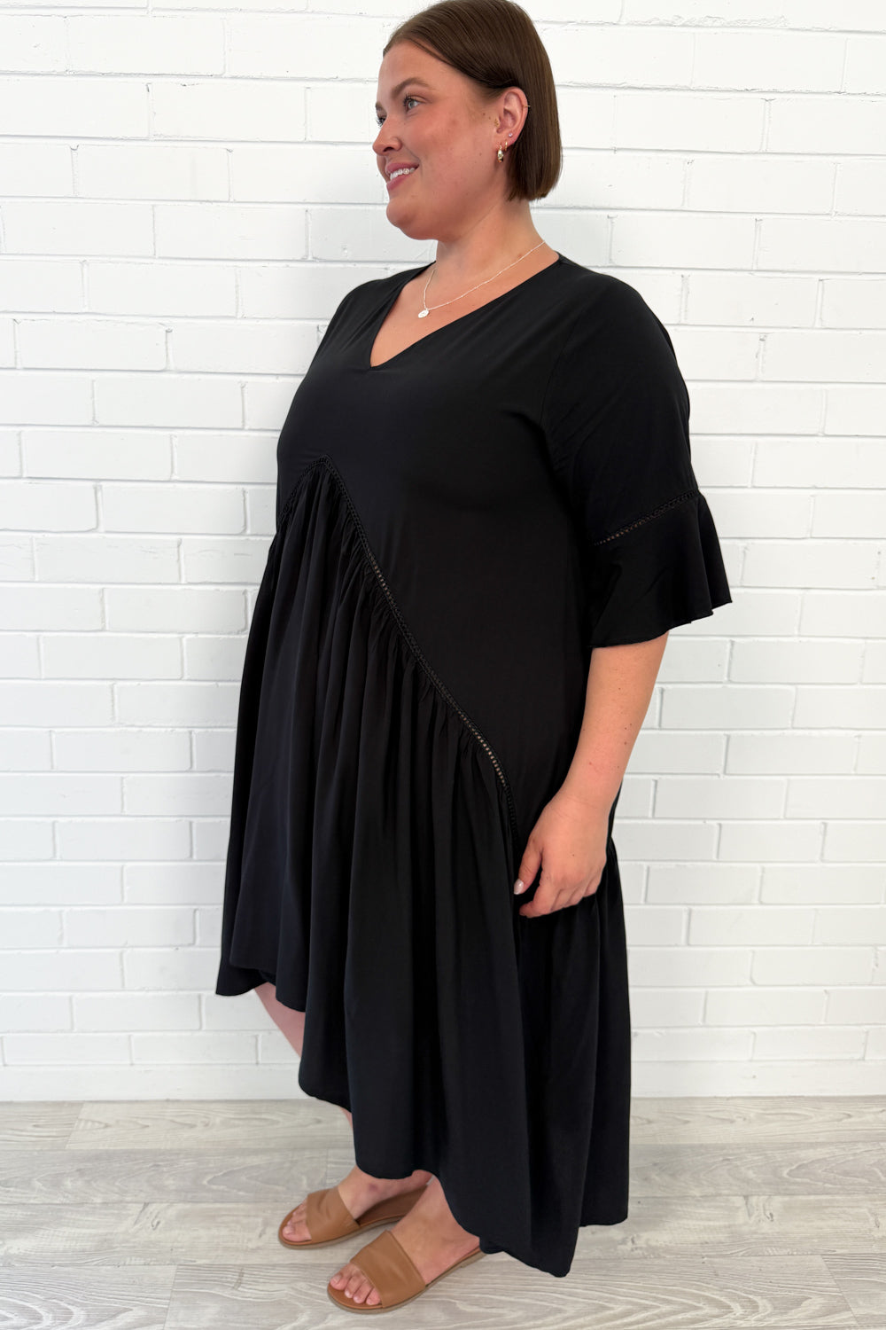 Laguna Robe Oversize Femme – Robe d'Été Aérée avec Coupe Ample & Design Minimaliste