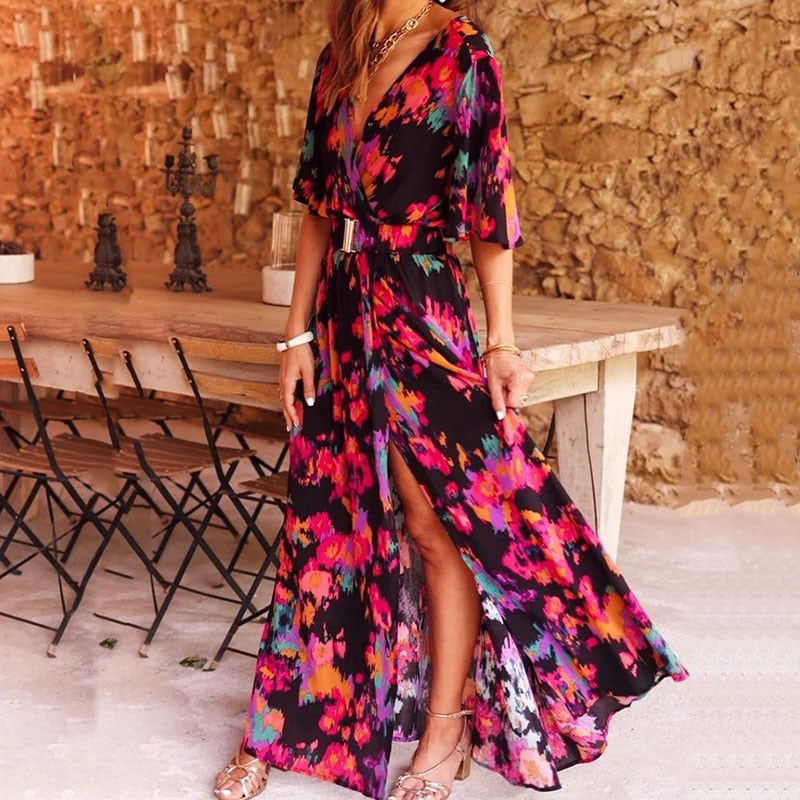 Abito lungo da donna Ronja: elegante abito avvolgente con vestibilità aderente e design estivo leggero