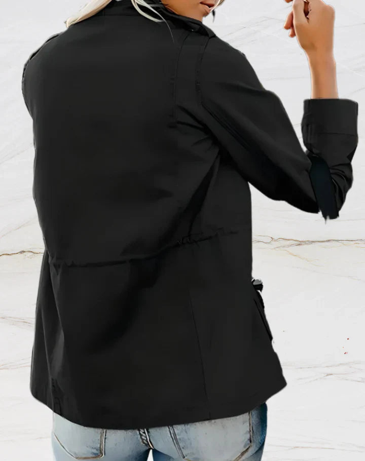 Giacca da donna Nora - Elegante giacca a maniche lunghe con quattro pratiche tasche