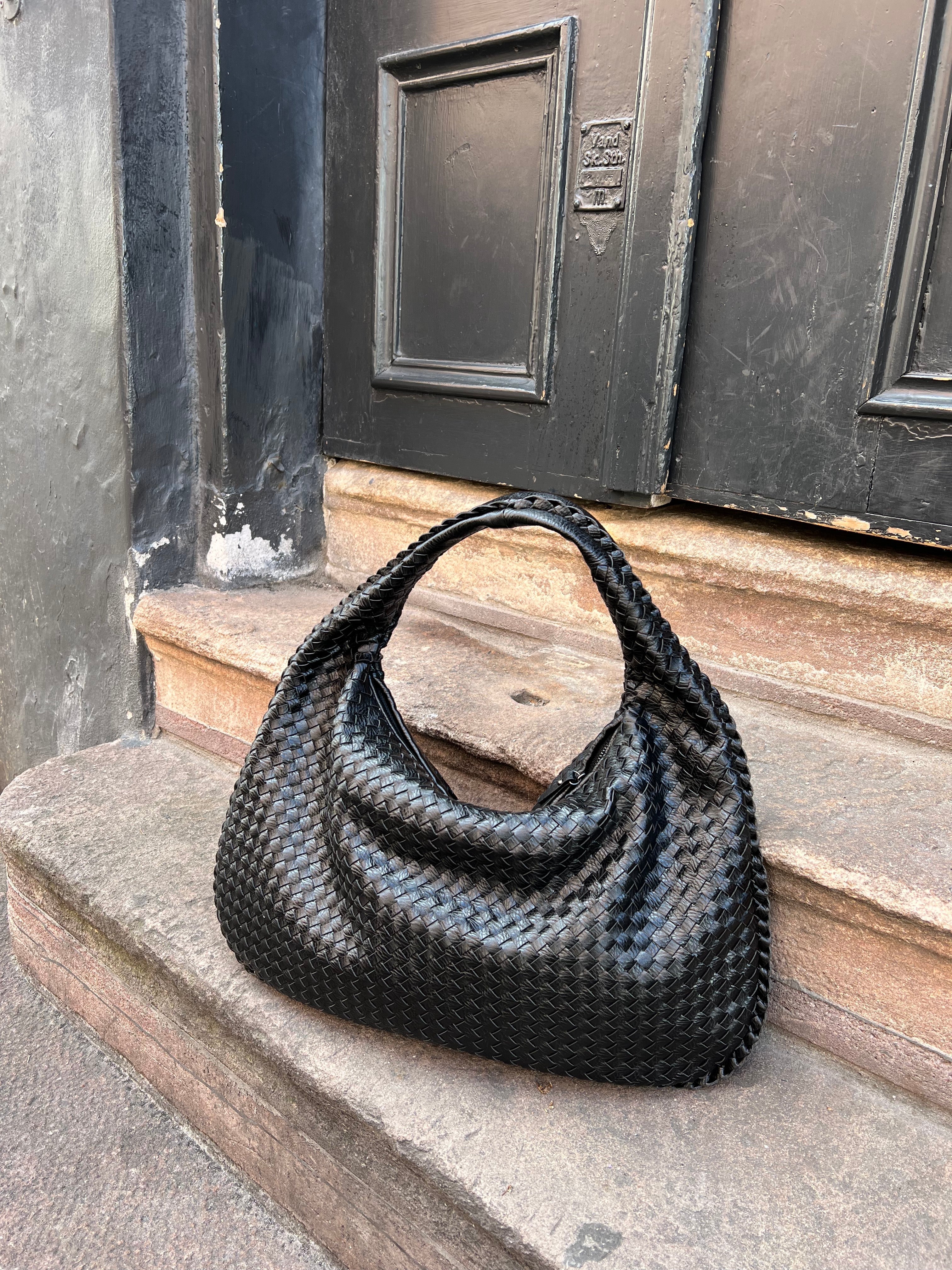 Noa Sac à Main Tressé Femme – Design Élégant en Cuir Végan avec Grand Espace et Fermeture Éclair