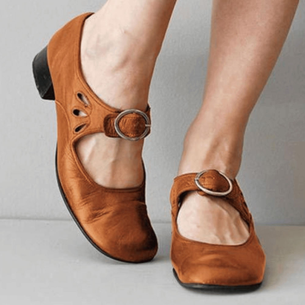 Scarpe da donna Raianne - Vera pelle, punta tonda, tacco basso a blocco, cinturino con fibbia - Stile vintage per tutte le occasioni