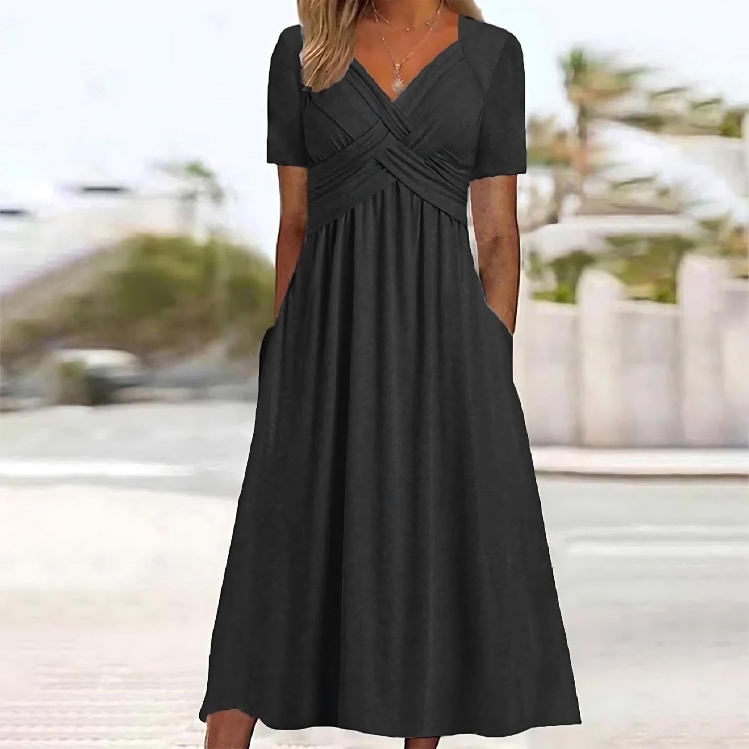 Abito midi da donna Queenie - Elegante abito estivo con scollo a V e maniche corte leggere
