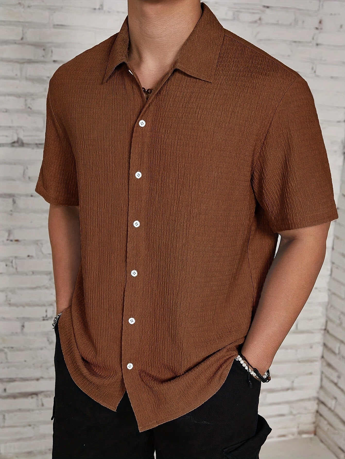 Camicia da uomo Marjhun: camicia testurizzata con bottoni, elegante e comoda, per un look casual