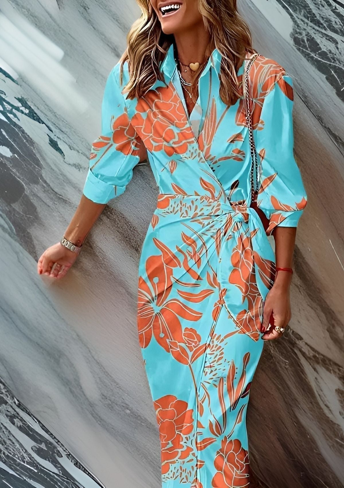 Abito avvolgente da donna Amelia – Abito avvolgente a righe con vestibilità aderente e comfort leggero