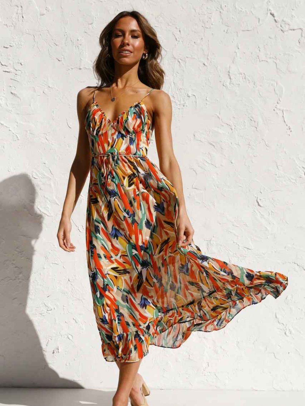 Abito lungo da donna Chloe: abito estivo leggero con stampa tropicale e spalline sottili lusinghiere