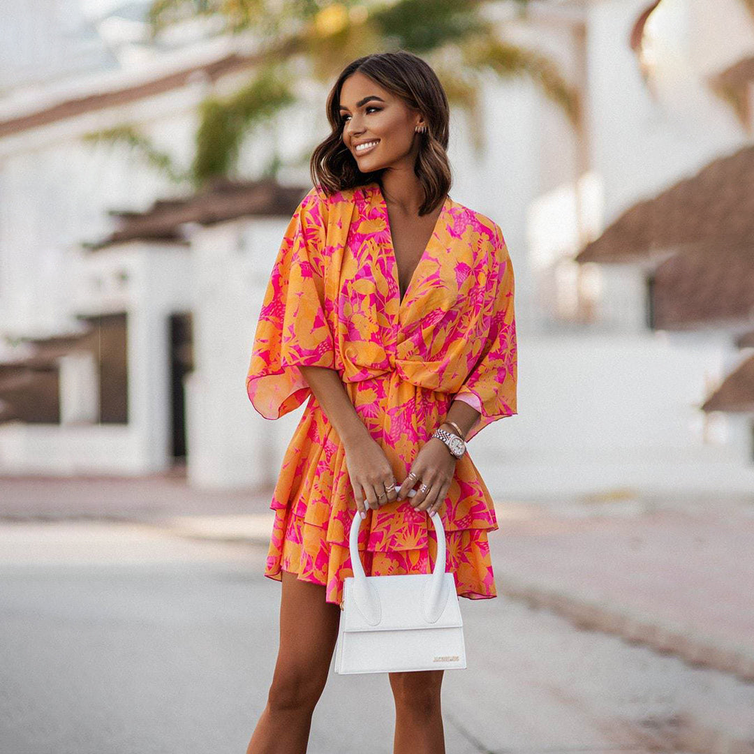 Mini abito da donna Fatima - Elegante abito corto con taglio aderente e look alla moda