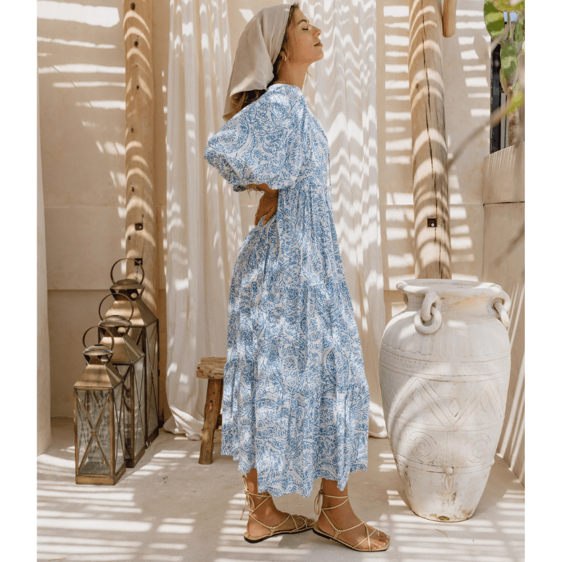 Rosina Robe Longue Looksy – Imprimé Bohème Abstrait & Coupe Fluide à Étages