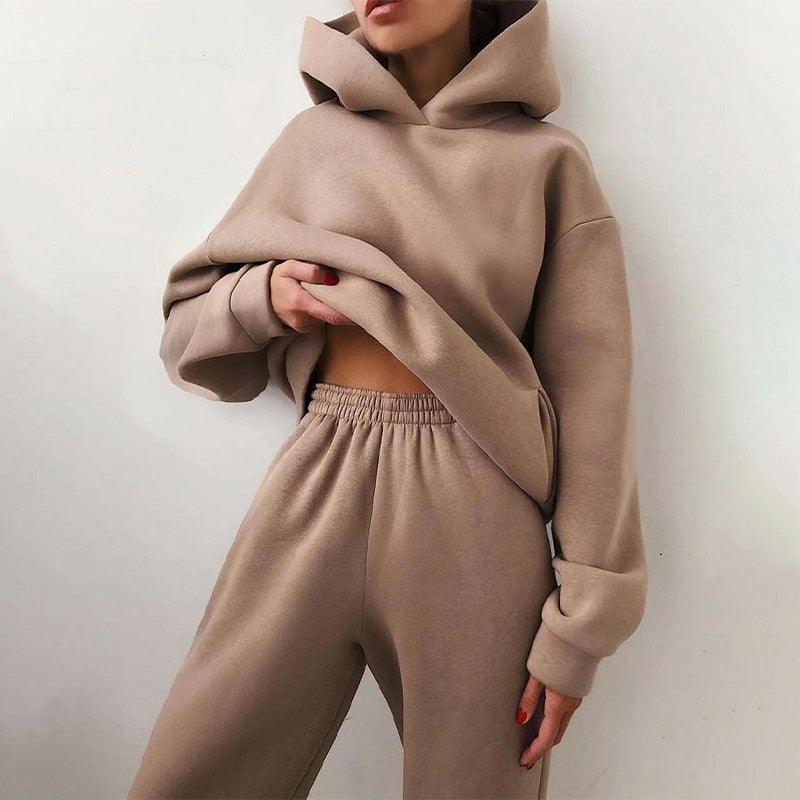 Completo da jogging da donna Anika: oversize, comodo e alla moda