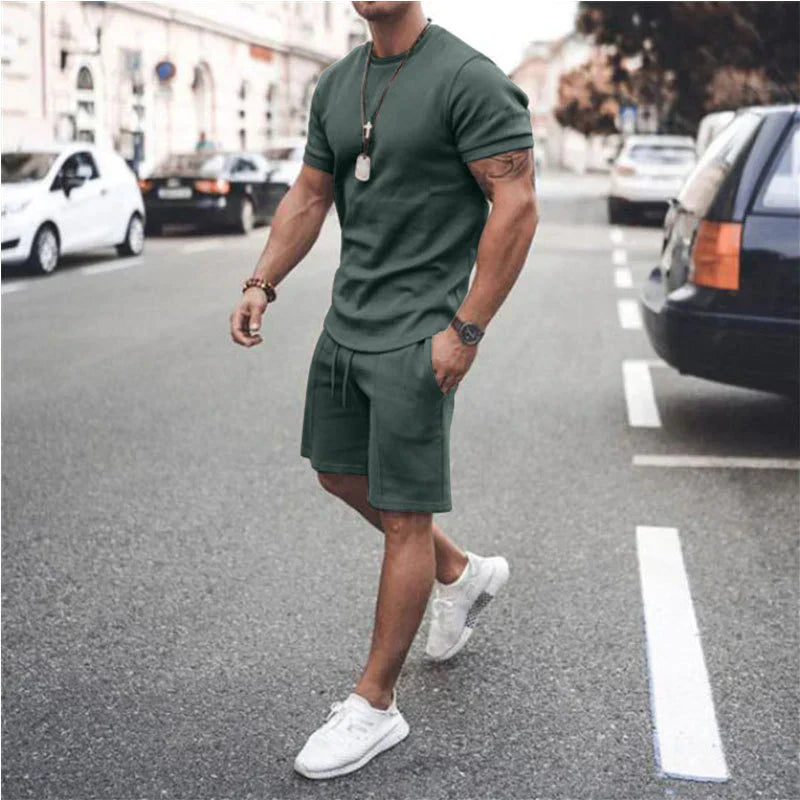 Completo da uomo Ethan: maglietta leggera a maniche corte e pantaloncini estivi aderenti