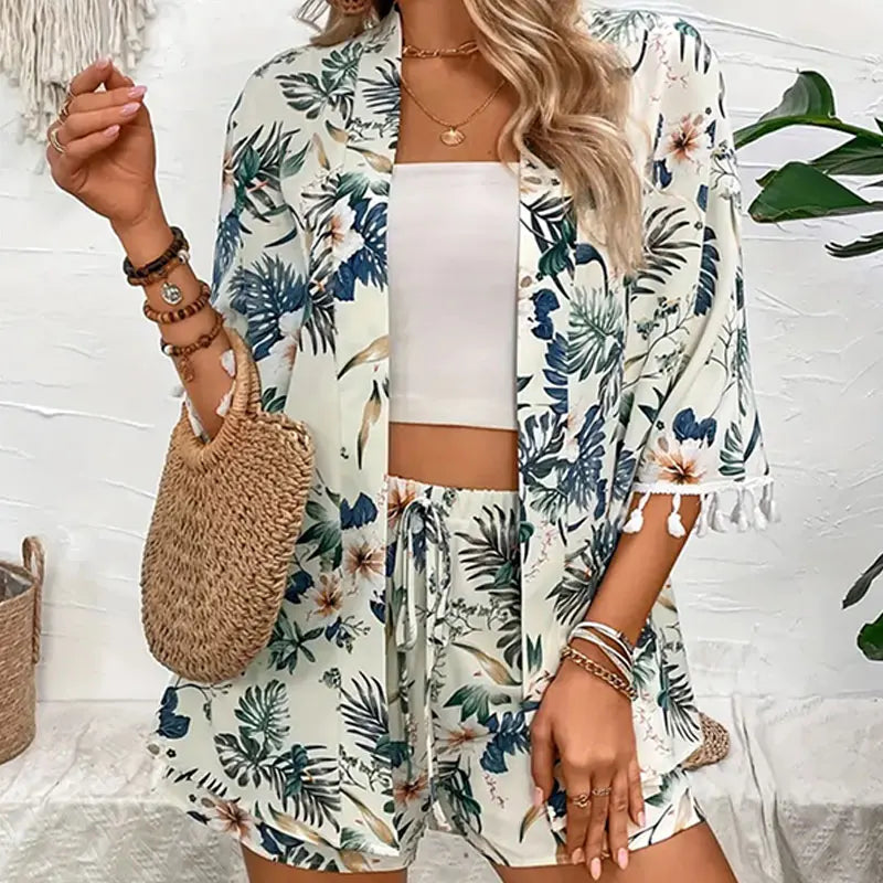 Completo estivo da donna Dianella - Completo due pezzi con pantaloncini floreali ed elegante cardigan aperto