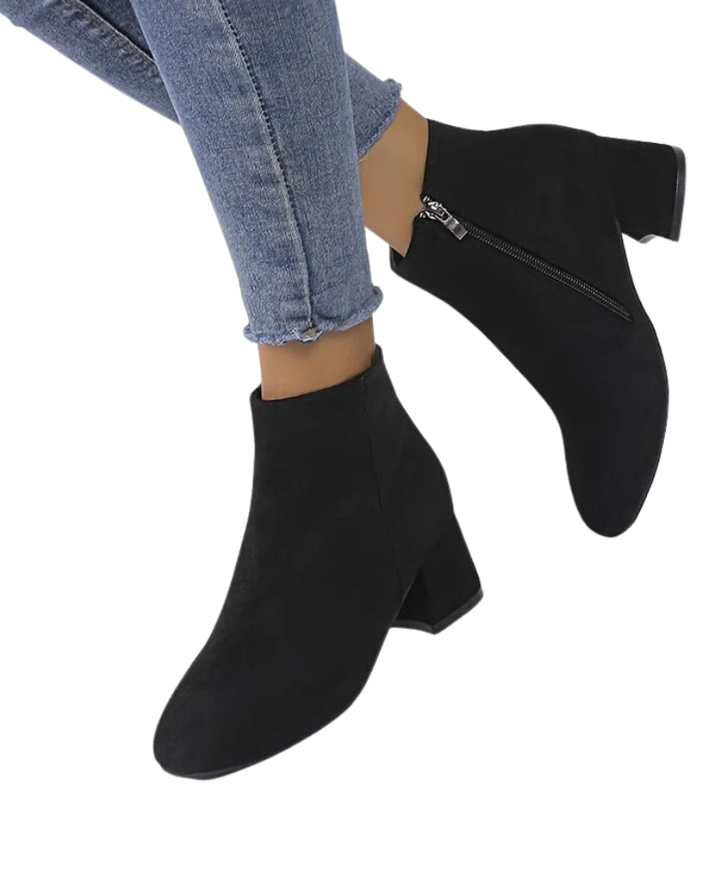 Emmery Dámské Kotníkové Boty z Semiše – Pohodlný Blokový Podpatek a Nadčasový Styl