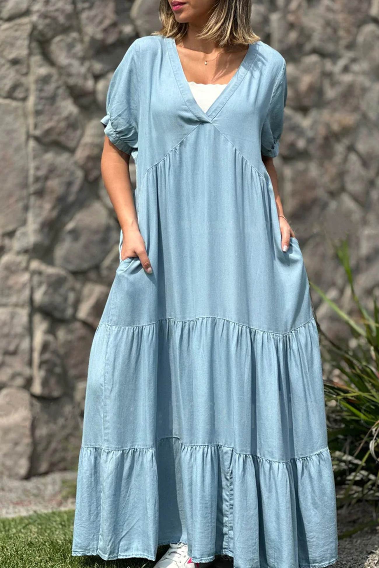 Abito estivo da donna Via – Abito a maniche corte con scollo a V e sovrapposizione effetto denim