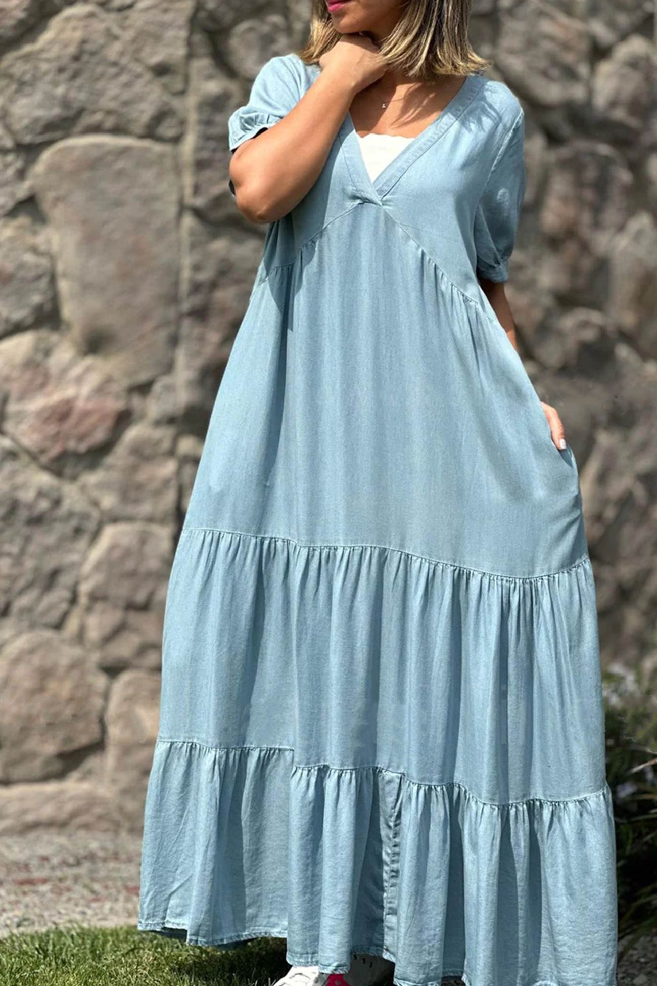 Abito estivo da donna Via – Abito a maniche corte con scollo a V e sovrapposizione effetto denim