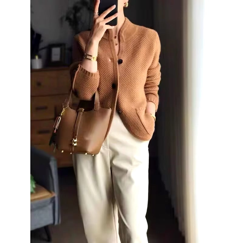 Sloane Veste Femme en Maille – Coupe Structurée, Style Chic & Confort Mi-Saison