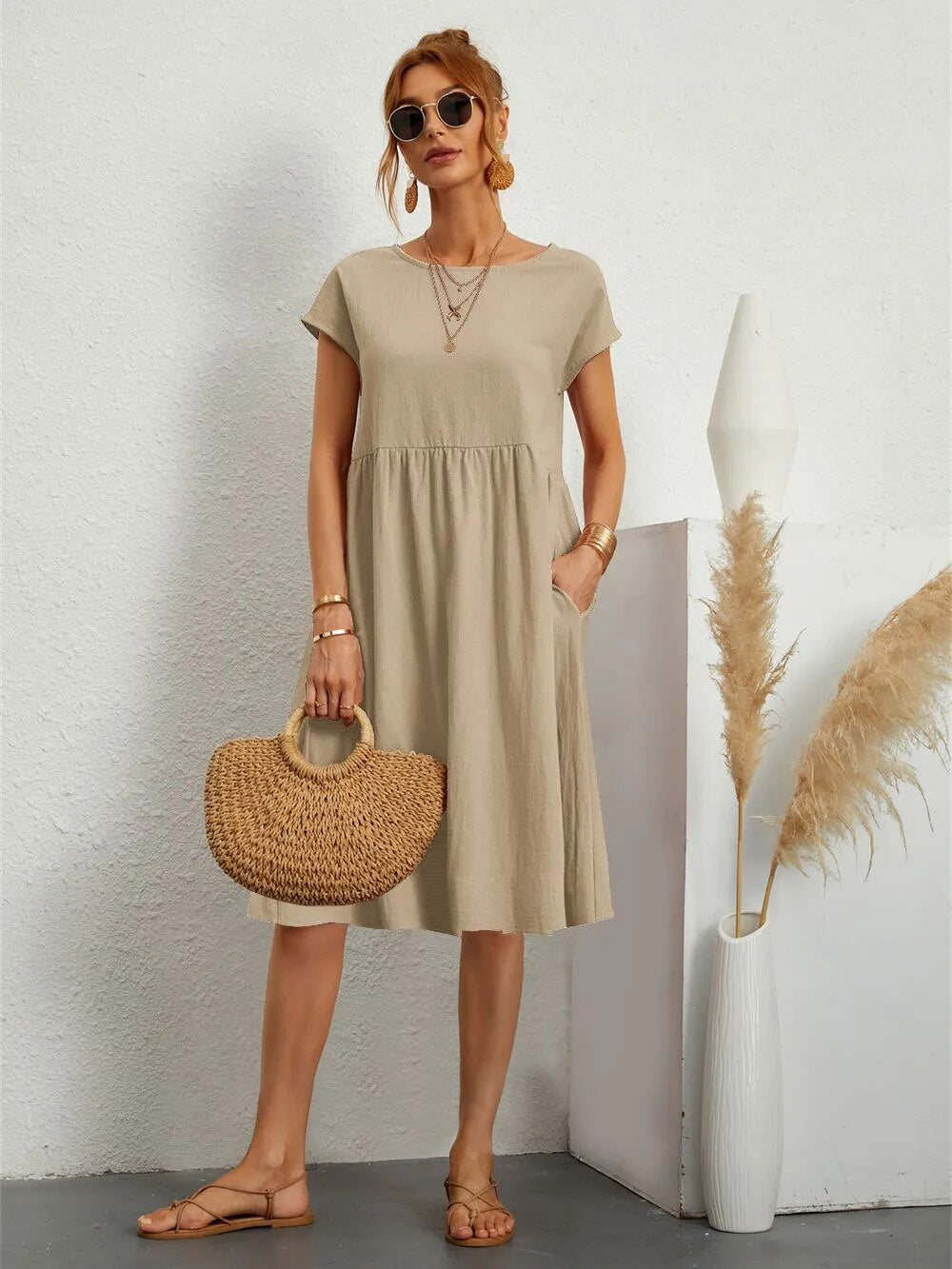 Elegante abito lungo da donna: design maxi senza tempo con vestibilità aderente e finitura di lusso