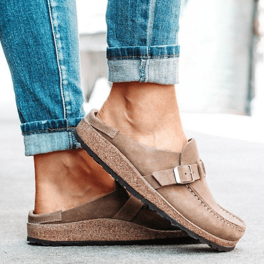 Zoccoli comfort da donna Georgia - Ciabatte ergonomiche con cinturino e fibbia per uno stile casual