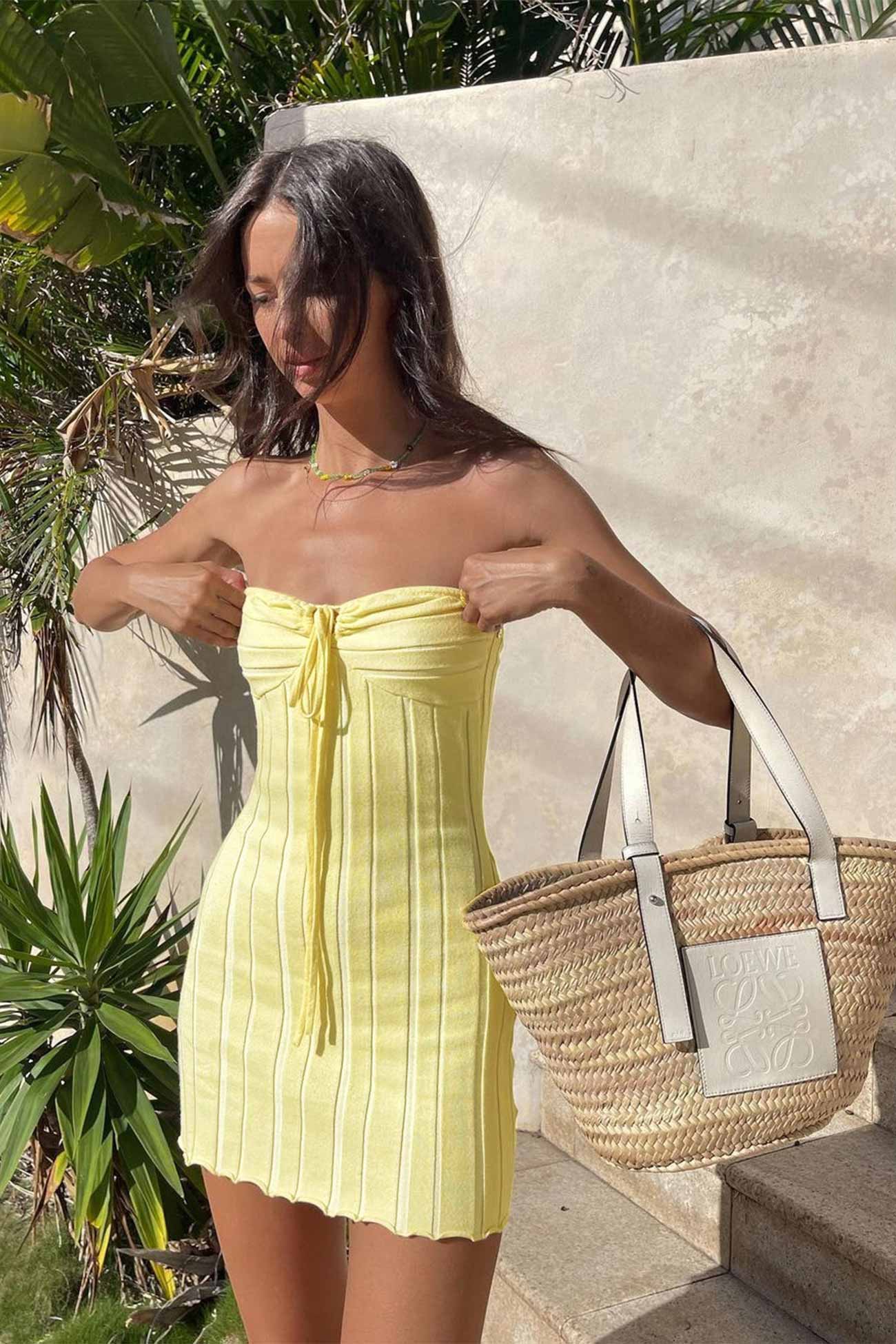 Abito in maglia da donna Sheen - Abito midi estivo senza spalline giallo con chiusura con lacci