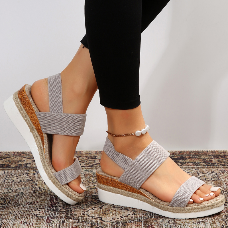 Sandali con plateau da donna Anna - Cinturini elastici e comodi sandali estivi con un look elegante