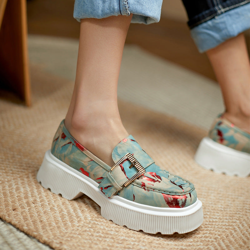 Scarpe da donna Stella - Mocassini con plateau traforato, fibbia e comoda suola in gomma