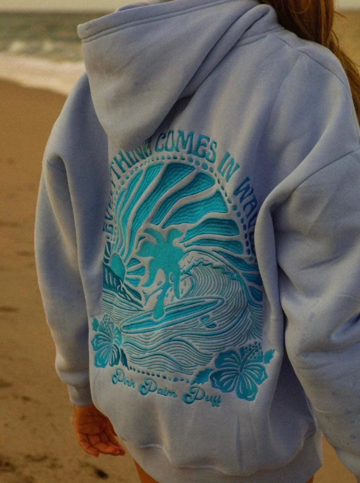 Felpa oversize con cappuccio Ethan: comoda felpa con stampa surf e vestibilità ampia